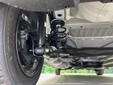 お車を安心してお乗りいただく為には、足回りの定期点検が欠かせません。サービスサポート(有償保証)では無料点検もご提供しており、安心のカーライフをお過ごしいただけるサポート体制が整っています。