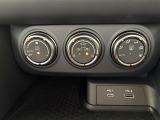 ◆AUTOエアコン◆温度調整も楽々できます!