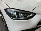 当店でお車をご購入のお客様はオーナー様専用保険「メルセデス・ベンツブランド保険」にご加入頂けます。飛来物によるフロントガラス破損やパンクによるタイヤ交換の際に、修理費用の一部をご負担致します。
