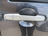 ☆お車についた傷やヘコミ、事故の修理もハヤシにお任せください。自社鈑金工場で修理ができますの安心です☆