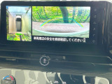 【アラウンドビューモニター】専用のカメラにより、上から見下ろしたような視点で360度クルマの周囲を確認することができます☆死角部分も確認しやすく、狭い場所での切り返しや駐車もスムーズに行えます。