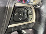 【レーンディパーチャーアラート(LDA)】クルマが車線または走路から逸脱する可能性がある場合に、ブザーまたはハンドルの振動により注意をうながします。機能には限界があるためご注意ください。