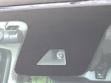 【エマージェンシーブレーキ】走行中に前方の車両等を認識し、衝突しそうな時は警報とブレーキで衝突回避と被害軽減をアシスト。より安全にドライブをお楽しみいただけます。