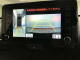 後方の見にくい視界もバックモニターで確認サポートして駐車時も安心☆