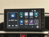 ディスプレイオーディオです。ナビゲーションは付いてございません。携帯電話を接続し地図を画面に表示する事が可能となります(対応機種に津、今してはスタッフまでお問合せ下さい)