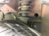 お車を安心してお乗りいただく為には、足回りの定期点検が欠かせません。サービスサポート(有償保証)では無料点検もご提供しており、安心のカーライフをお過ごしいただけるサポート体制が整っています。