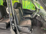 運転席シート廻りは使用感も少なく、良好な状態となっています。丁寧に使われていたことがよくわかりますね。