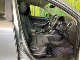 運転席シート廻りは使用感も少なく、良好な状態となっています。丁寧に使われていたことがよくわかりますね。