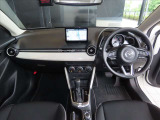 上級グレードに相応しい高品質&高級感漂う運転席回りです。精緻で美しい内装は、至福の空間をお楽しみ頂けます。ワンオーナーでメンテナンスもしっかりと実施されています!