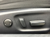 【パワーシート】スイッチ一つで簡単にシートの微調整が可能!電動だから力もいりません!快適なシートポジションにセットして、快適なドライブをお楽しみください。