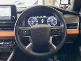 【純正革巻きステアリング】上質な革を使用することで、手にしっかり馴染みとても運転しやすいハンドルです♪