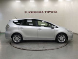 【まるごとクリーニング】シートを取り外し、車内を徹底洗浄。隅々まで丁寧に仕上げています。