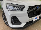 【シーケンシャルターンランプ付きLEDヘッドライト】人気の『流れるウィンカー』付きのLEDヘッドライトを装備♪高級感はもちろん、点灯時は存在感たっぷりで他車からも認識されやすく安心です。