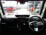 見晴らしがよく開放的な車内。視界も良好です。