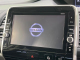 【大画面ナビ】人気の大型10インチナビを装備。存在感のある大画面はインパクト大!ナビ利用時のマップ表示は見やすく、テレビやDVDは臨場感がアップ!いつものドライブがグッと楽しくなります♪