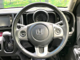 【純正革巻きステアリング】上質な革を使用することで、手にしっかり馴染みとても運転しやすいハンドルです♪