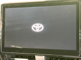 【10.5インチナビ】高級感とインパクトのある大画面ナビを装備。各種オーディオ操作はもちろん、スマホ連携もできる利便性の高いナビです♪