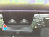 【スマートアシスト】走行中に前方の車両等を認識し、衝突しそうな時は警報とブレーキで衝突回避と被害軽減をアシスト。より安全にドライブをお楽しみいただけます。