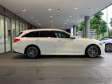 納車前整備も大きなポイントです。メルセデス・ベンツの定める厳しい基準をクリアしたお車のみご案内しております。さらにご安心して頂けるように納車整備はメーカー規定に基づき自社工場にて入念に行っております。