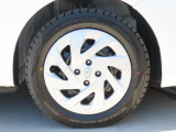 純正のホイールカバーを履いてます!