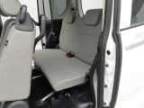 お車を購入される際はご不明な点や不安な点もあるかと思いますが、困ったらお気軽にご相談下さい! 0566-71-1630 までお電話頂ければ当店のスタッフがじっくりお話を聞かせて頂きます!