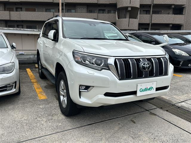 ランドクルーザープラド 2.8 TX ディーゼル 4WD 4WD サンルーフ