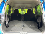 普段のお買い物や通勤、送迎等に十分な荷室スペースを確保しております。セカンドシートを倒すと、大きな荷物の積載も可能です♪