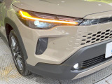 【シーケンシャルターンランプ付きLEDヘッドライト】人気の『流れるウィンカー』付きのLEDヘッドライトを装備♪高級感はもちろん、点灯時は存在感たっぷりで他車からも認識されやすく安心です。