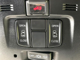 【両側パワースライドドア】スマートキーや運転席のスイッチで後席両側スライドドアの開閉が可能♪電動だから力を入れてドアを開ける必要が無く、小さなお子様でも簡単に開け閉めでき快適です♪