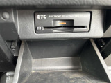 今や必需装備となりつつある、【ETC】搭載車!当店でセットアップが可能ですので、ご納車当日からご使用が可能です!高速道路料金のお支払いが楽々です!