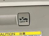 【アイサイトVer2】前方の車両等を検知し、衝突しそうな時は警報で注意を促し、ブレーキを踏む力をサポート。ブレーキを踏めなかった場合は衝突被害軽減ブレーキが作動、衝突回避をサポートします。