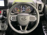 【純正革巻きステアリング】上質な革を使用することで、手にしっかり馴染みとても運転しやすいハンドルです♪