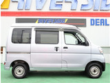 神奈川でお車を探すなら リバーサイド 。当店では在庫数800台展示中となります。残価設定型ゴジュッパローンをメインで販売しており月々のお支払いをお安く高年式車を乗りたい方へ是非ご検討ください。