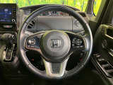 【純正革巻きステアリング】上質な革を使用することで、手にしっかり馴染みとても運転しやすいハンドルです♪