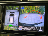 【アラウンドビューモニター】専用のカメラにより、上から見下ろしたような視点で360度クルマの周囲を確認することができます☆死角部分も確認しやすく、狭い場所での切り返しや駐車もスムーズに行えます。