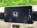 【大画面ナビ】人気の大型9インチナビを装備。存在感のある大画面はインパクト大!ナビ利用時のマップ表示は見やすく、テレビやDVDは臨場感がアップ!いつものドライブがグッと楽しくなります♪