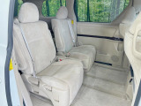 【オットマン付セカンドシート】足を延ばしてリラックスしたいときに便利なオットマン!ロングドライブや仮眠の際にもゆったり快適にお過ごしいただけます♪