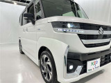 フォグランプ装着車です。暗い夜道の車両前方を明るく照らします