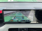 目の前の見えない障害物なども、まるで下が透けて見えるような映像で確認できます☆