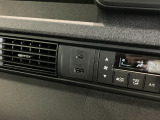 USB充電口を搭載しています!携帯電話の充電などに便利です!