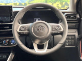 インテリアに合わせたデザインのステアリングは、運転される方のことも考え、運転しやすい形状、大きさです。是非一度、実際に触ってお確かめください。