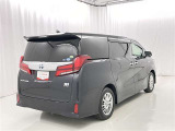 沢山乗れるのがこの車の魅力!2台で移動しないと・・・なんて時もこの車なら1台で!大活躍です♪