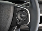 ◆アダプティブクルーズコントロール◆予め設定した車速内でクルマが自動的に加減速。前走車との適切な車間距離を維持しながら追従走行します。【LKAS】車線維持支援システムでステアリング操作を支援。