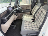 中古車にもボディーコーティング施工できます。一度ボディを磨いてから施工しますので、光沢のある綺麗な状態でお乗りいただけます。お気軽にご相談下さい。