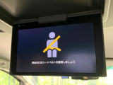 【フリップダウンモニター】大画面モニターで後席でもエンタメをお楽しみいただけます。小さなお子様にも大人気の装備です♪