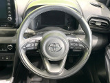 インテリアに合わせたデザインのステアリングは、運転される方のことも考え、運転しやすい形状、大きさです。是非一度、実際に触ってお確かめください。
