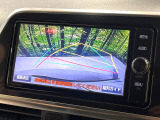 【バックカメラ】駐車時に後方がリアルタイム映像で確認できます。大型商業施設や立体駐車場での駐車時や、夜間のバック時に大活躍!運転スキルに関わらず、今や必須となった装備のひとつです!
