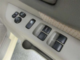 運転席から操作可能なパワーウィンドウ!