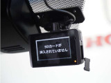 ◆ドライブレコーダー◆映像・音声などを記録する自動車用の装置です。 もしもの事故の際の記録はもちろん、旅行の際の思い出としてドライブの映像を楽しむことができます。※社外品の為、保証対象外
