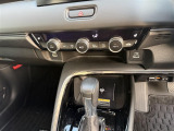 オートエアコン装着車で車内はいつも快適です。